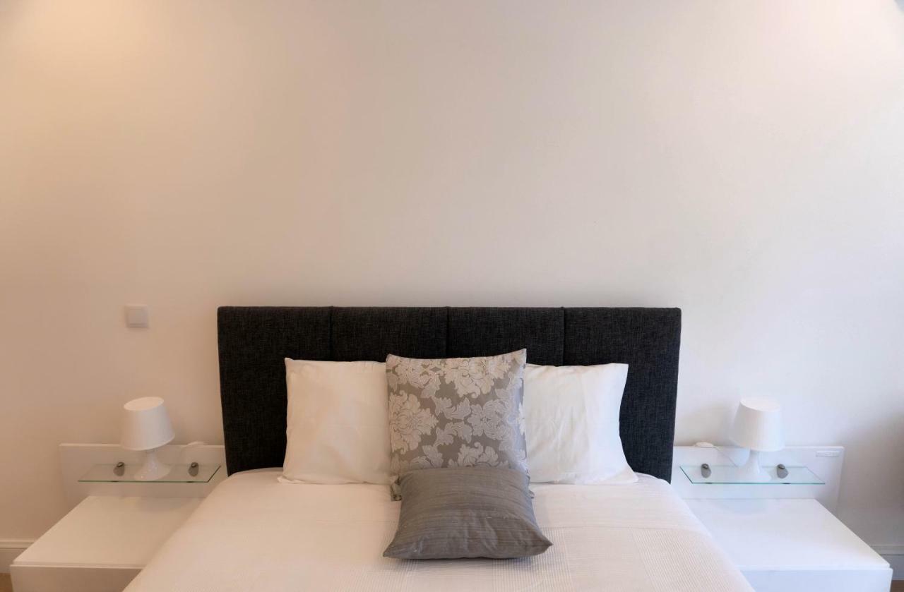 Finest Rentals - Downtown Villa ฟุงชาล ภายนอก รูปภาพ